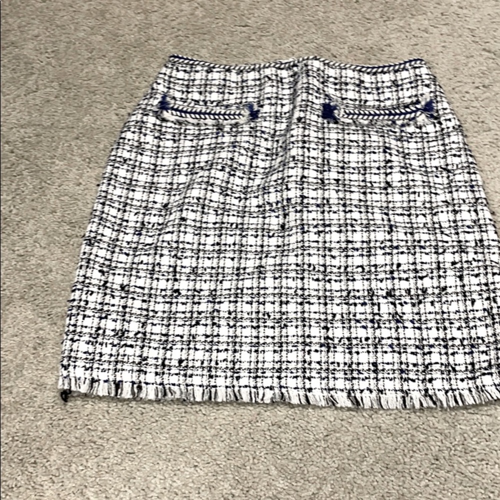 Tweed hem mini skirt